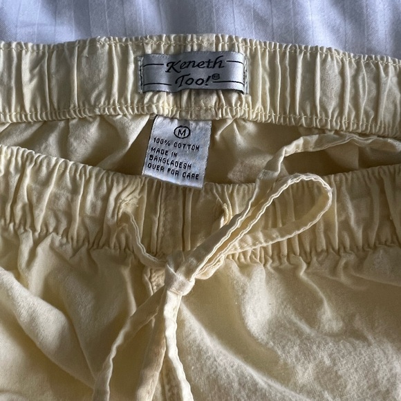 Cute Happy Embroidered Capri’s with Pockets! - Picture 5 of 5